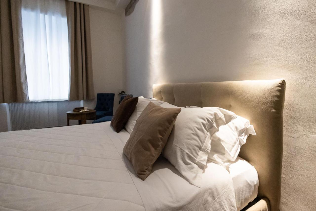 Clavdia Flat Monti Hotel โรม ภายนอก รูปภาพ